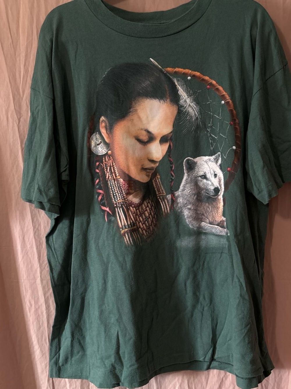 Vintage Source Unknown Forest Green Native-Inspired Graphic Tee with Wolf